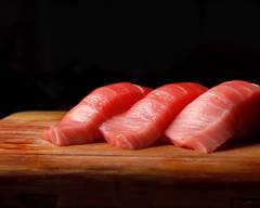 すし醍醐味（100％天然本マグロ使用）The real pleasure of sushi (100%Made wild bluefin tuna)