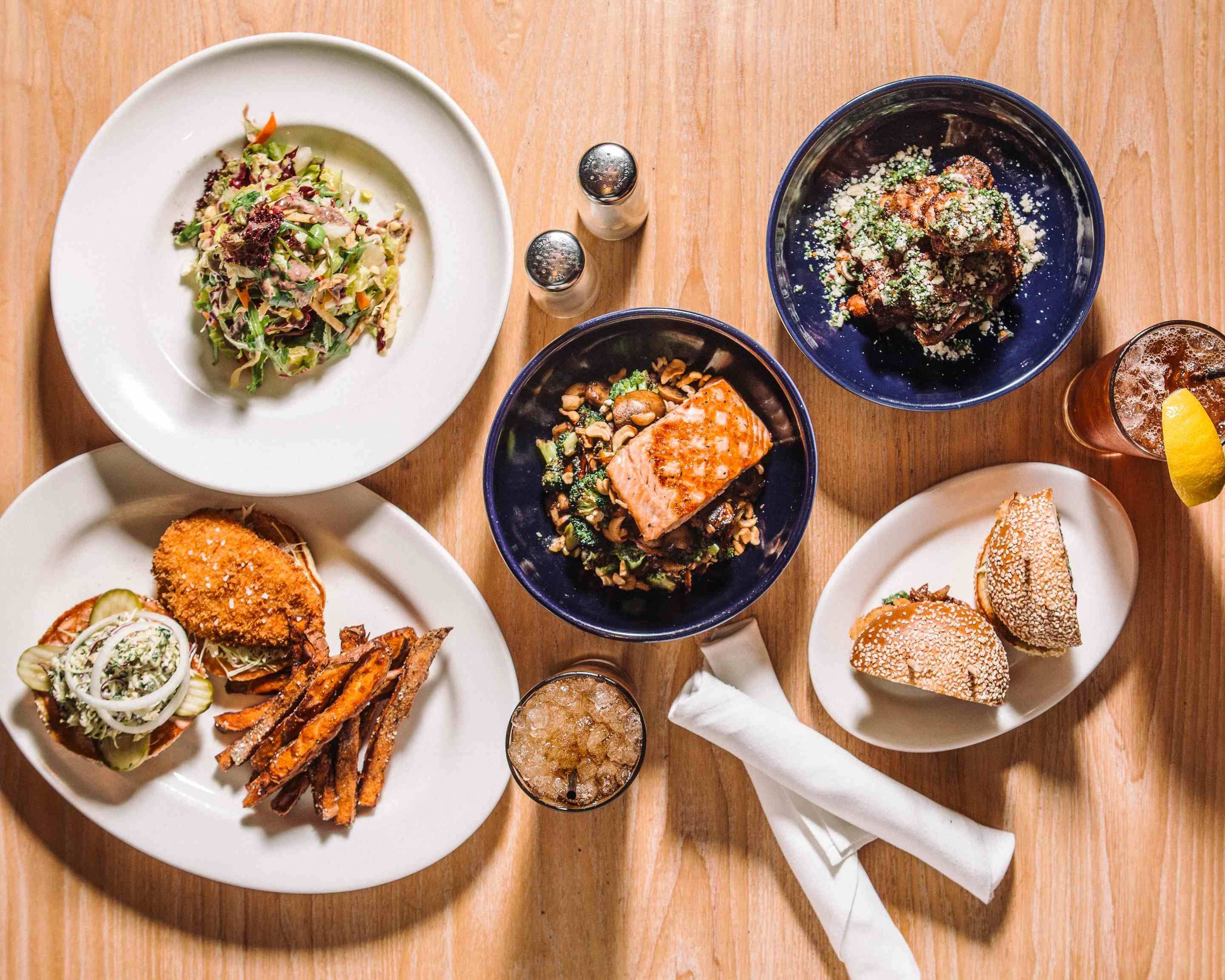 Order Doc B's Fresh Kitchen (Gold Coast) Delivery in Chicago | Menu ...