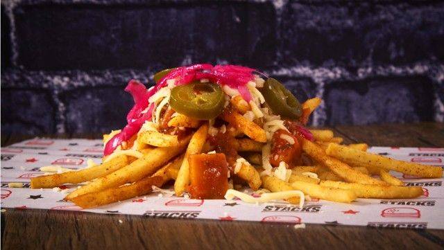 Veggie Loaded Fries (V) 🌶️🌶️