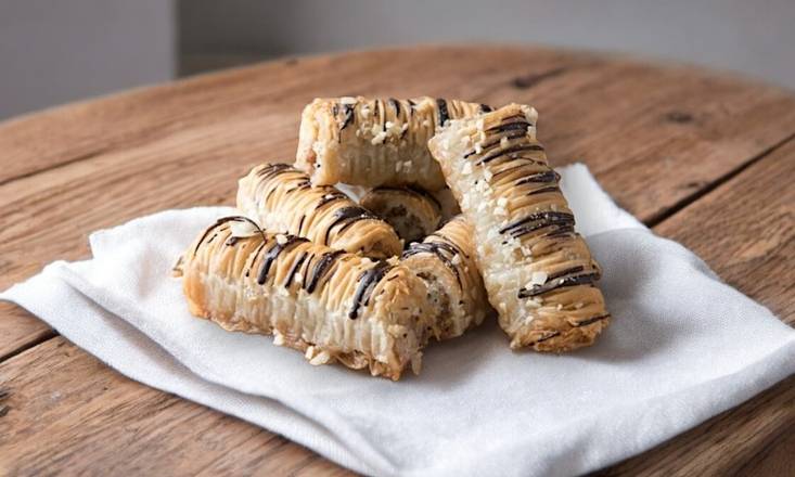 Baklava Nut Roll