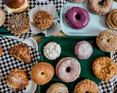 Familiar Bakery (Revival Food Hall)