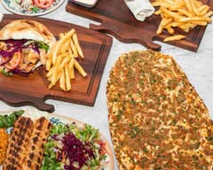 A La Istanbul Turkish Cuisine (140 Rideau St)