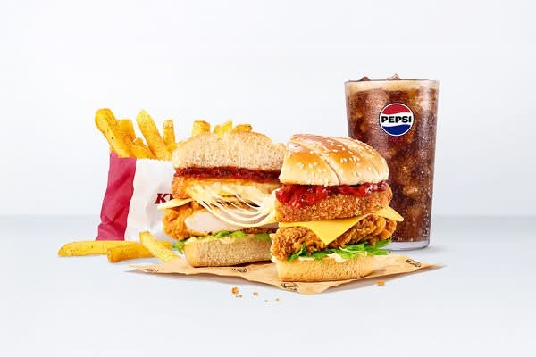 Zinger Mozzarella Burger Meal🔥