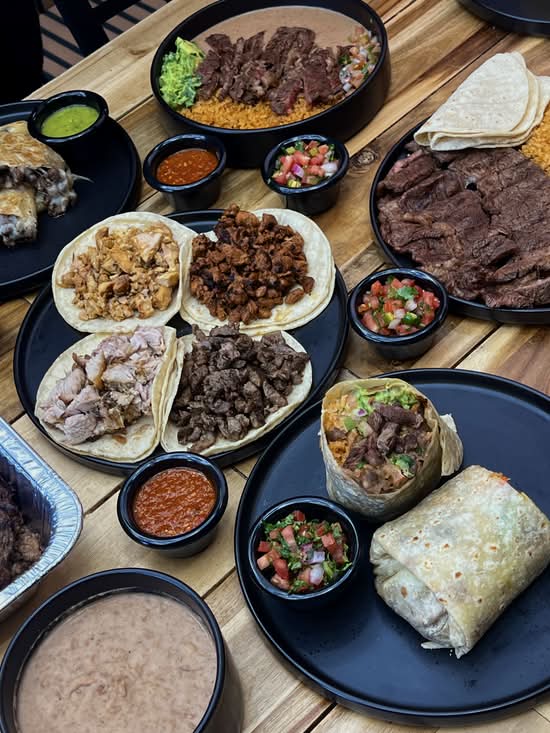 Murrieta's Carniceria (1911 W Broadway Rd)