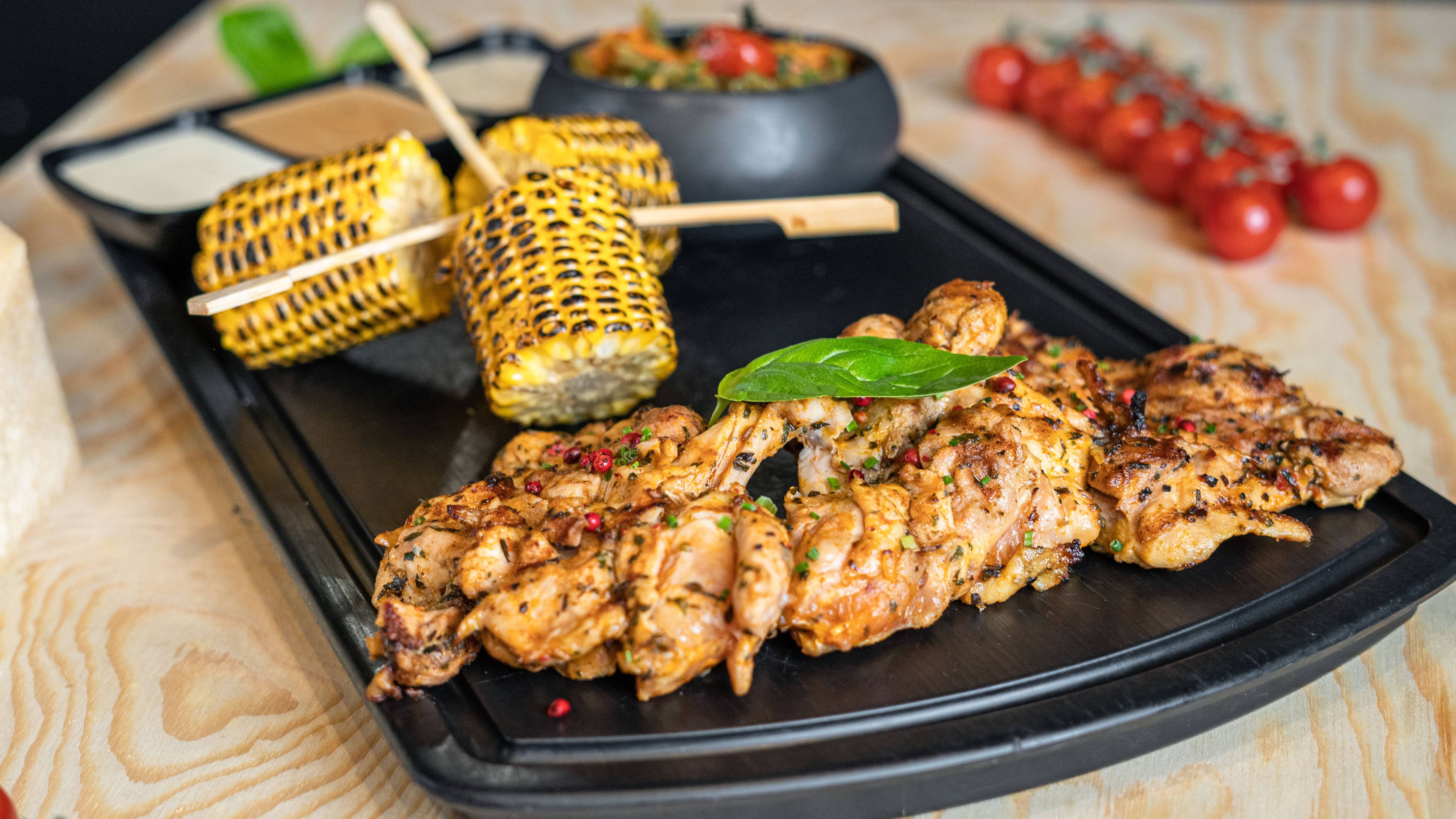 Cuisses de poulet grillées désossées
