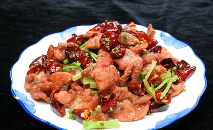 Stir-Fried Pork Intestine 辣炒肥肠🌶