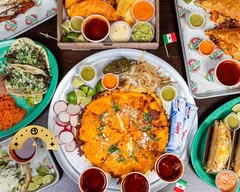 Quesa Loco Food Truck