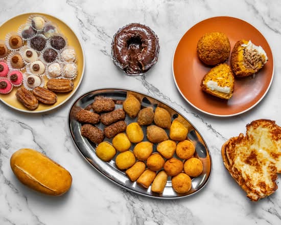 Gimme Bakery (1605 W 5th Ave)