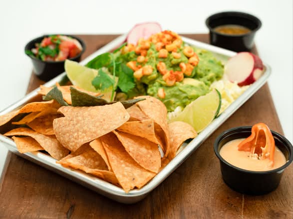 Chips & Guacamole