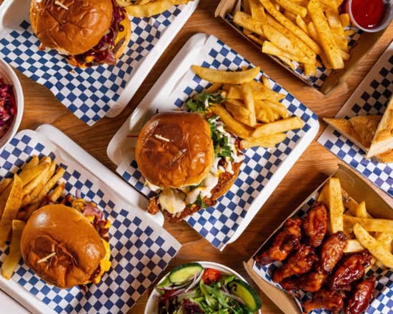 Burgers & Wings Co. Toreo (Mexico City)