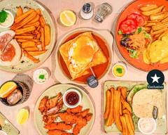 Deguste by Pedro Pinto