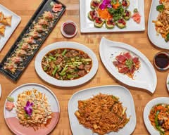 Elephant's Nest Thai & Sushi Bar (1 Towne Centre Blvd)