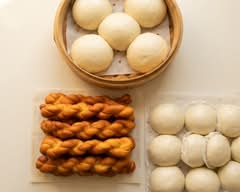 向日葵 豚まん工房 Himawari Pork Bun Workshop
