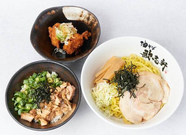 油そば専門店 歌志軒 豊田店 aburasobasenmonten kajiken