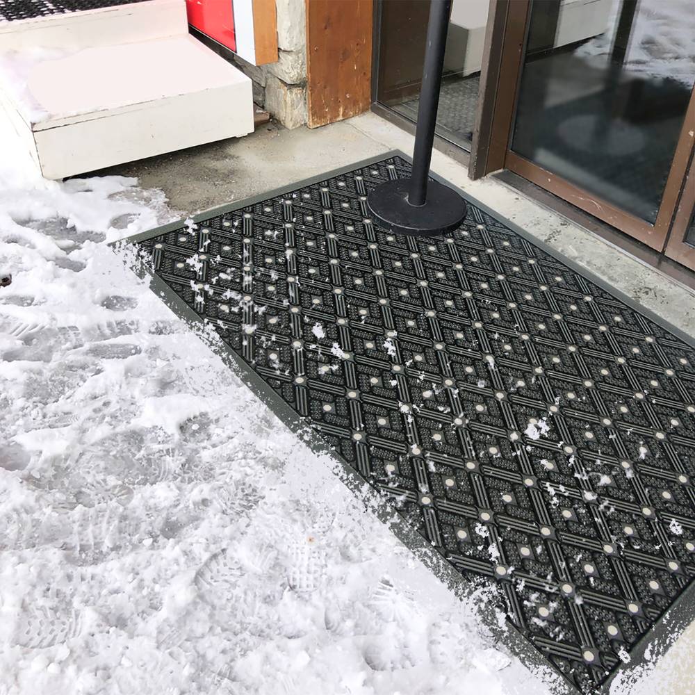 Project Source 2-ft x 3-ft Black Rubber Rectangular Outdoor Door Mat | KGRM 181 2436