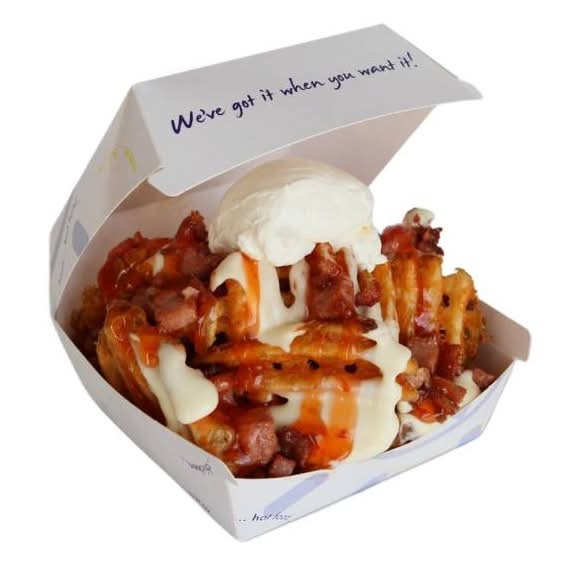 Criss X Deluxe (Sour Cream, Sweet Chilli, Cheese & Bacon)