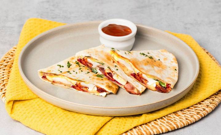 Chicken Cranberry Brie Flat Wrap