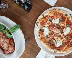 Fondi Pizzeria (2515 N Proctor St)
