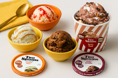 Two Spoons Creamery (1842 W Washington Blvd)