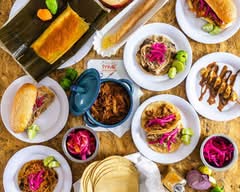 Itzae Antojitos Yucatécos y Algo Más (Atzala)