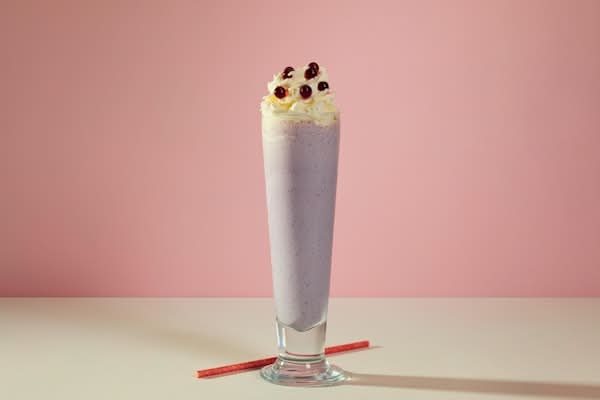 Madagascan Vanilla & Blueberry Shake