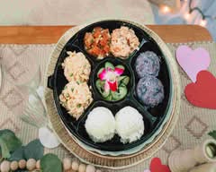 Mila's Kitchen Hawaii (2106 Brea Mall)