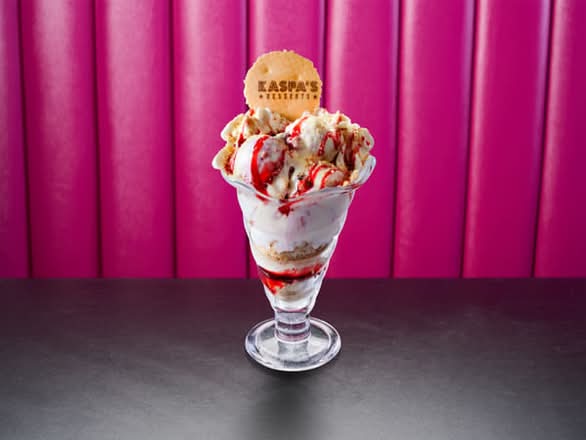 Strawberry Cheesecake Sundae