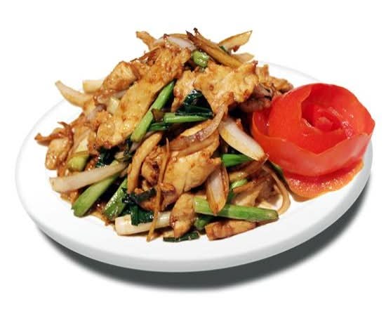 24. Poulet ou bœuf Mongolian avec riz / Mongolian Chicken or Beef with rice/ 蒙古牛(鸡)肉