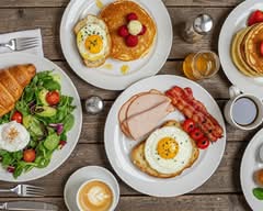 La Macina Cafe and Resto Bar