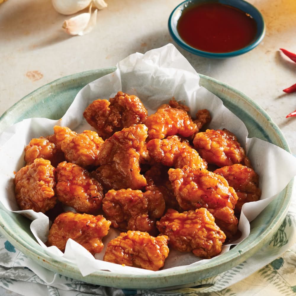 M&M Food Market Korean Style Fried Chicken (650 g)