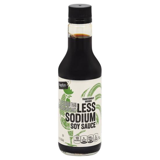 Signature Select Less Sodium Soy Sauce (10 fl oz)
