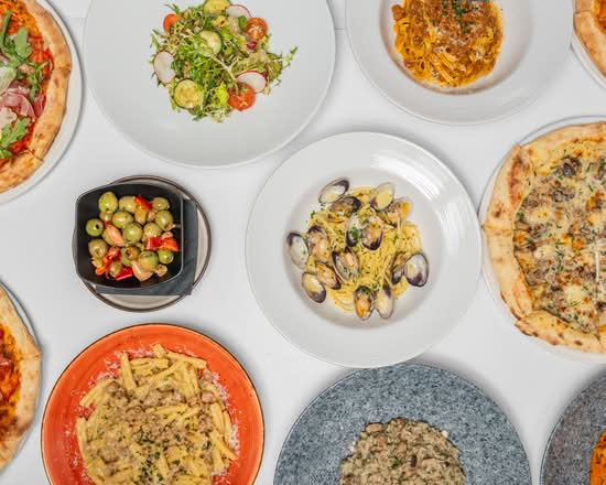 Tutto Restaurant & Bar
