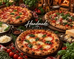 Handmade Pizza 🇮🇹😋🍕