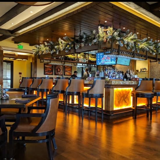 Wildhorse Grill, Lounge & Bar