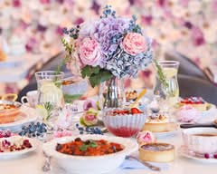 Roses & Berries Cafe (4340 Asbury Rd, Dubuque, IA)