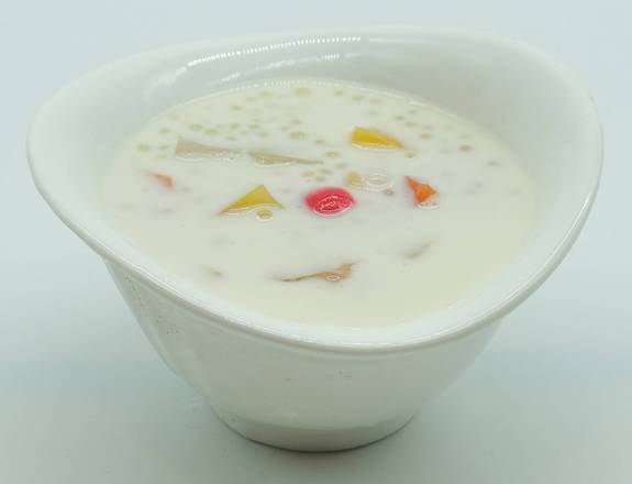 M6. Mixed Fruit with Rice Jello 雜果西米露