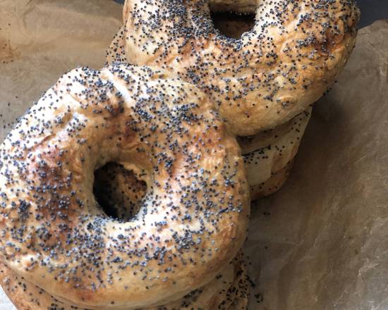🆕 4 Poppyseed Bagels 🥯