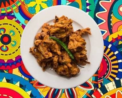 Order Golden Fried Vegetable Pakora  food online from Tik-Tok Tikka House store, Queens on bringmethat.com