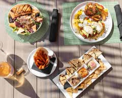 Luna Lux Restaurant and Lounge (950 Lake Carillon Dr)