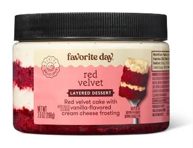 Favorite Day Red Velvet Cake Layered Dessert, Vanilla (7 oz)