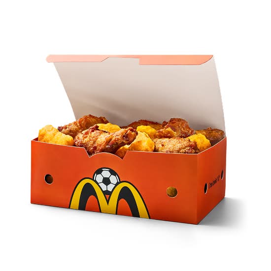 Sharebox: 8 Chicken Wings & 8 Chicken McNuggets