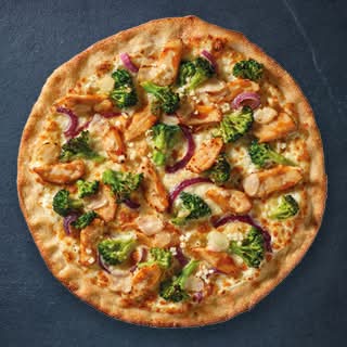 Garlic Chicken & Broccoli pizza