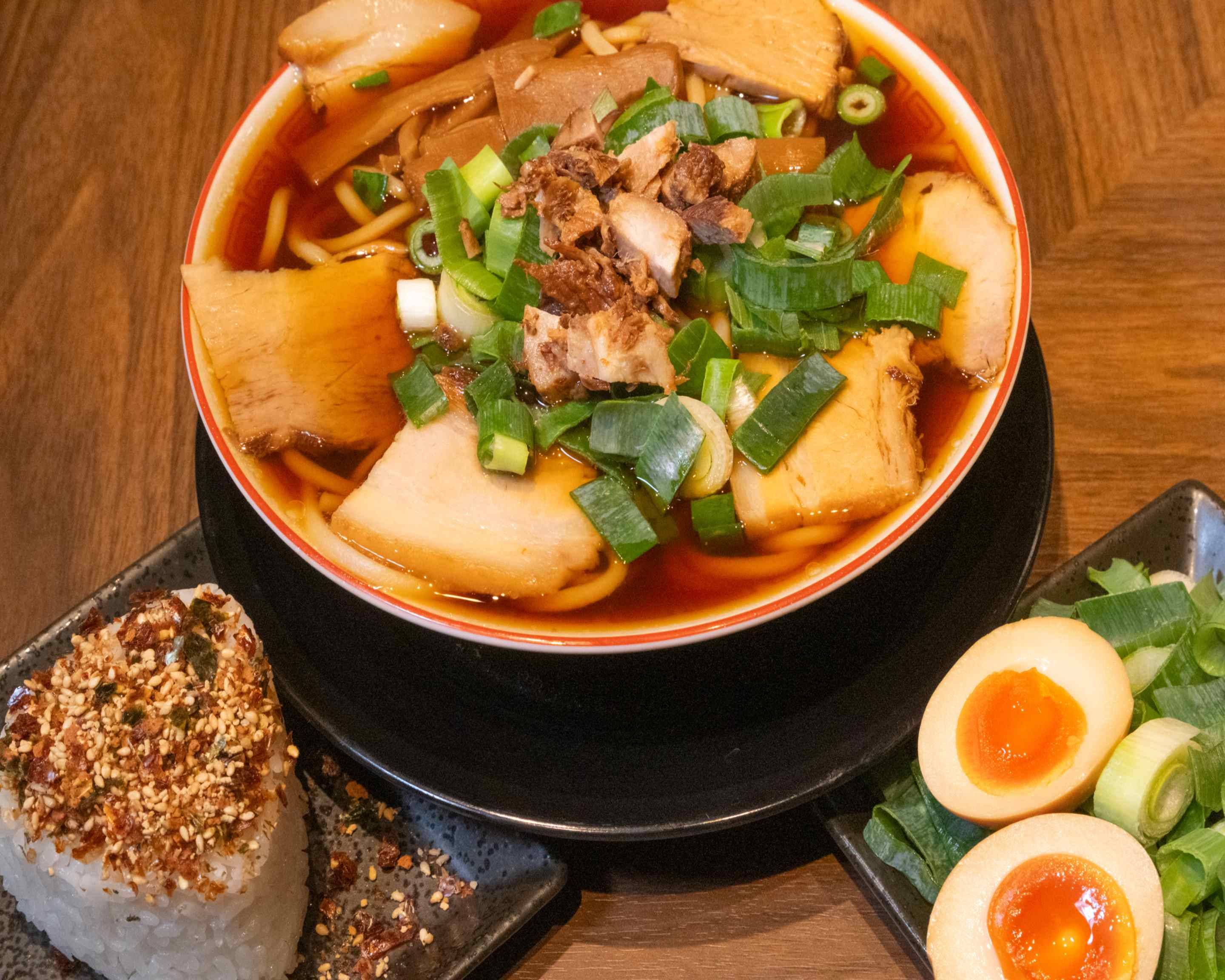 麺屋 7.5Hz みなと弁天町店 delivery & takeaway menu | Uber Eats