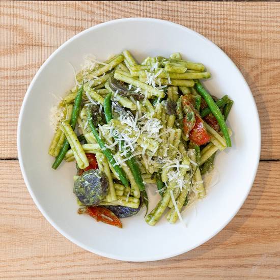pesto pasta (vegetarian)
