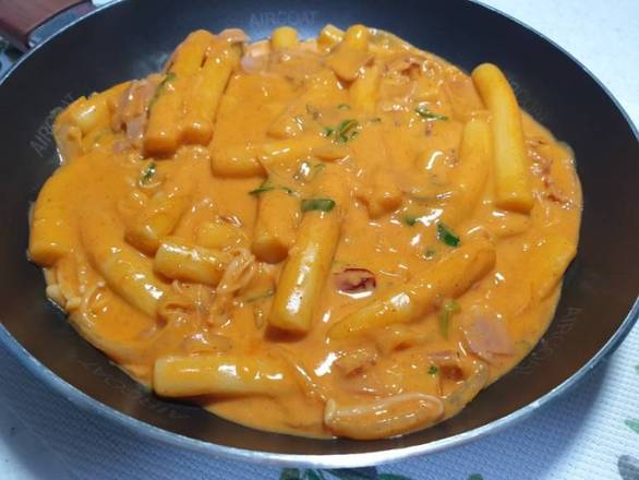 SEAFOOD ROSE TTEOKBOKKI