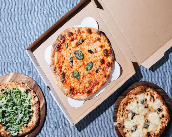 Limoni Belli Pizzeria (3517 N Spaulding Ave)