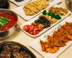 Sadie's BBQ Honolulu (1515 Liona St)