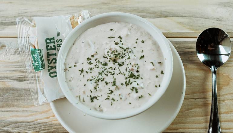 Bowl Ivar's Famous White Clam Chowder