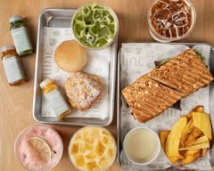 JUIIICY (9 South Division Street, Store Front)