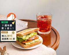Louisa 路易莎 家樂福內湖店